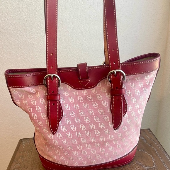 Dooney & Bourke Pink and Red Shoulder Bag
Size 10”L x 10”W x 5.5 - Picture 3 of 11